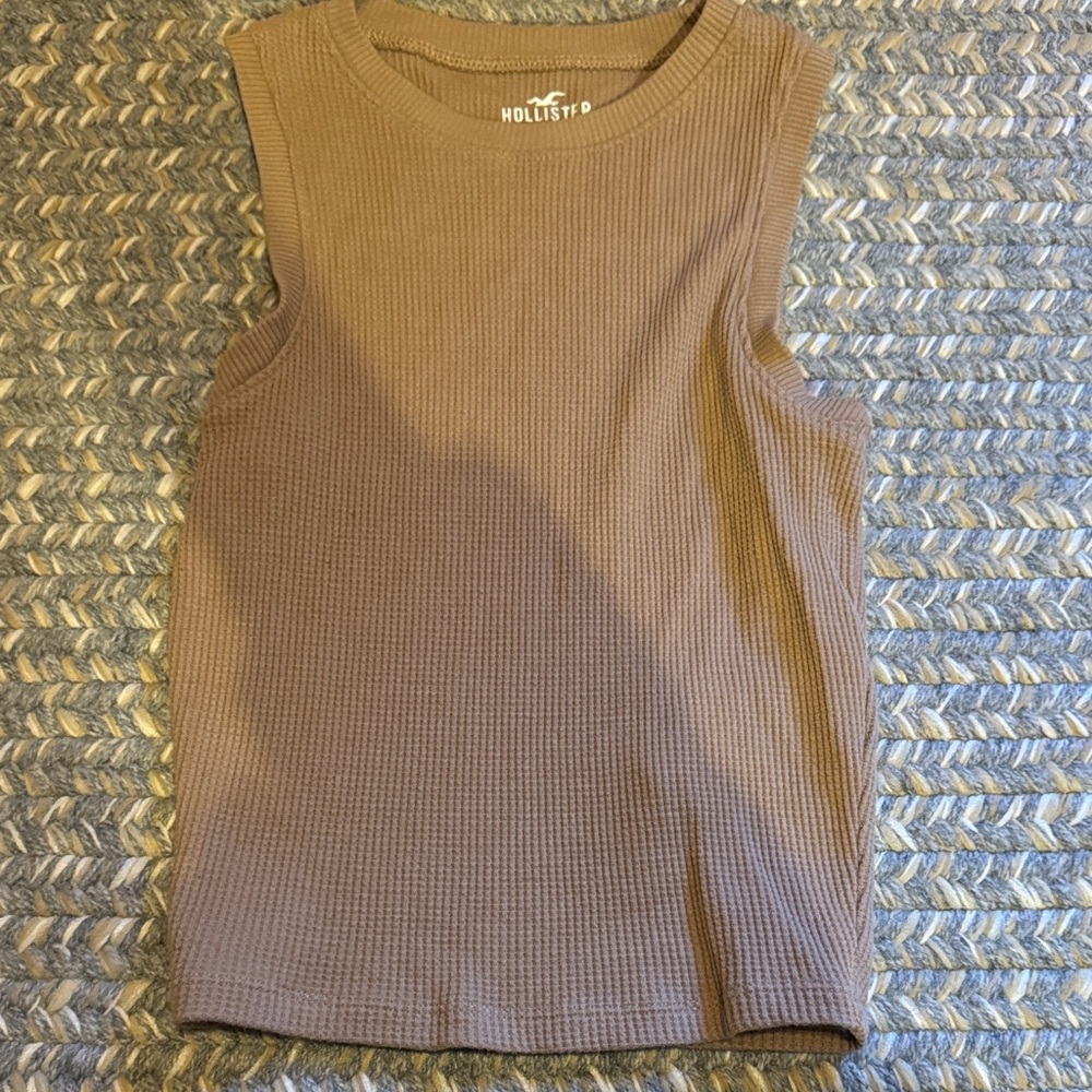 Hollister Women's Tan Muscle Tee